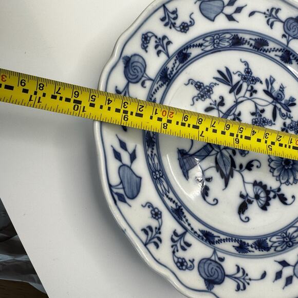 Set of 2 Antique Meissen Blue & White Blue Onion Print Plates 9.5” - Picture 4 of 6